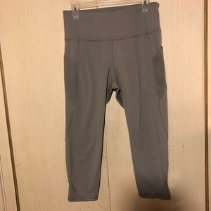 COPY - Old Navy High-Waisted Elevate Compression …